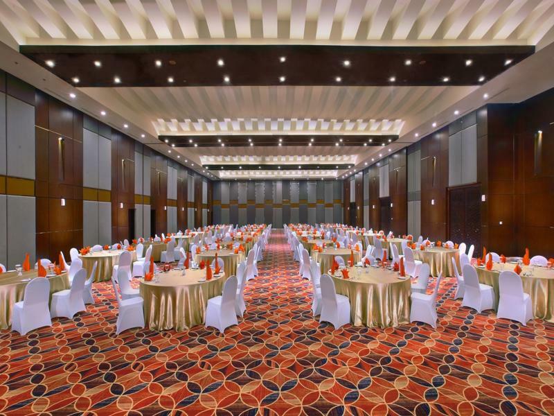 The Alana Hotel & Convention Center Solo By Aston Surakarta (Solo) Exterior foto