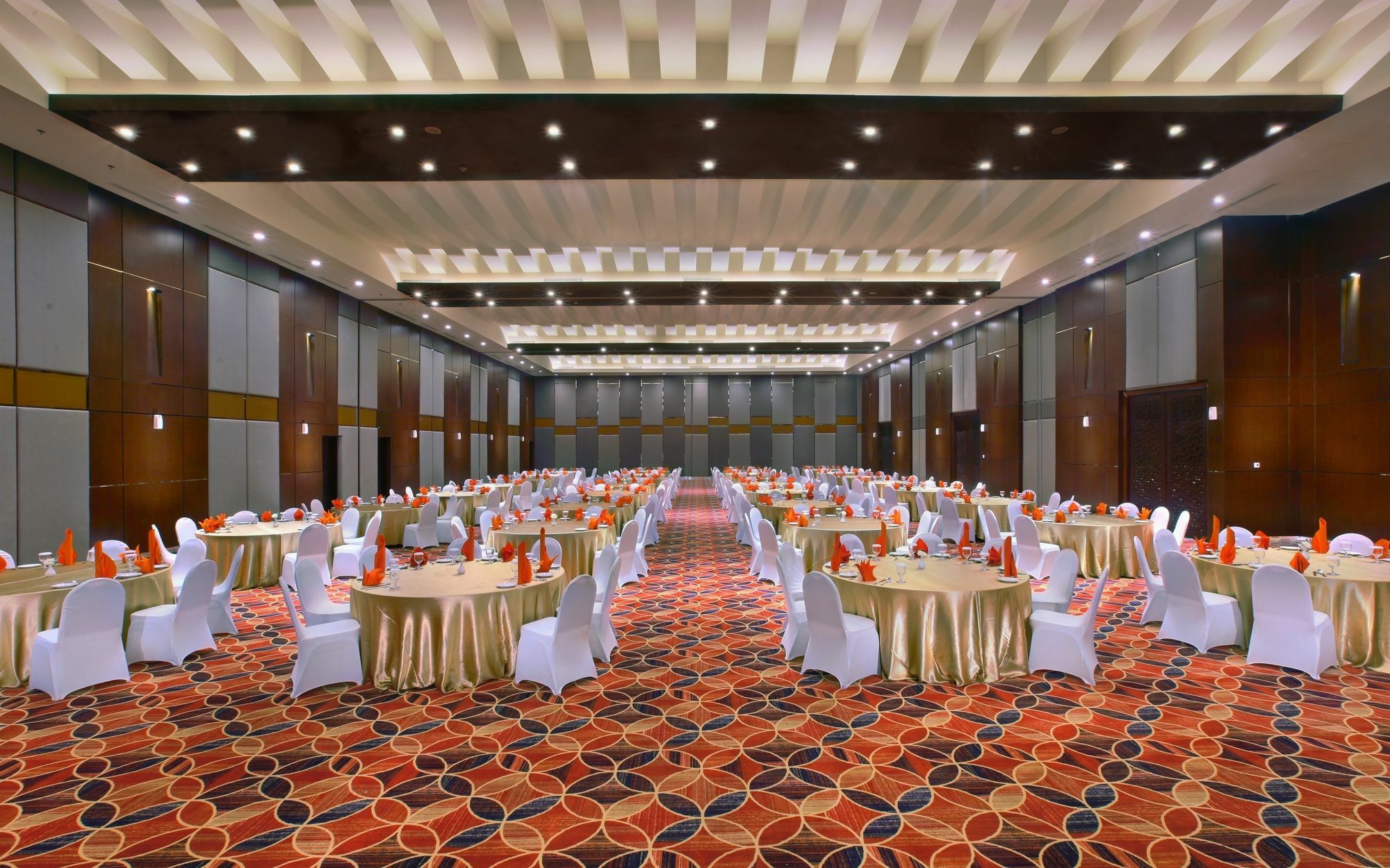 The Alana Hotel & Convention Center Solo By Aston Surakarta (Solo) Exterior foto