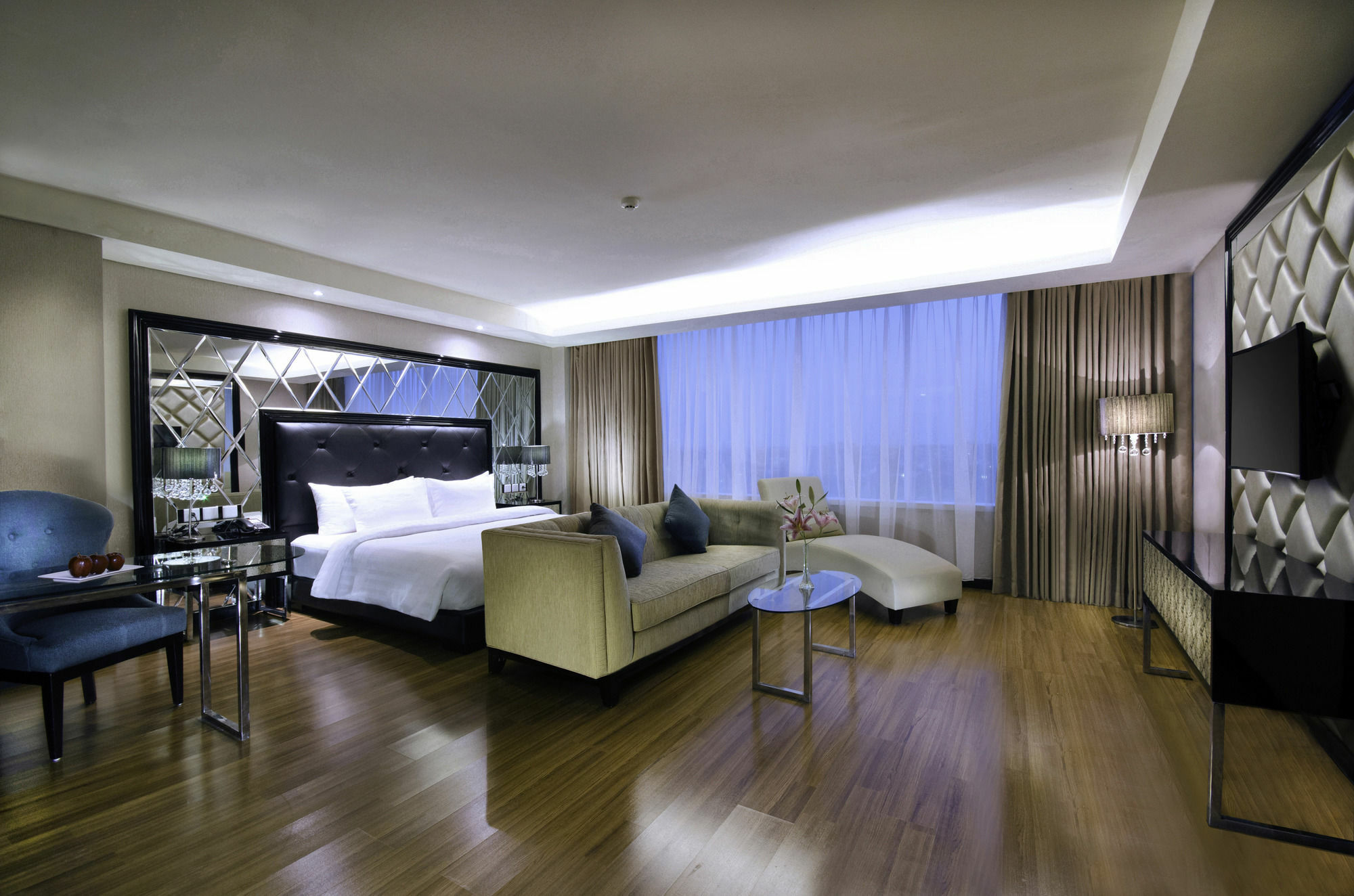 The Alana Hotel & Convention Center Solo By Aston Surakarta (Solo) Exterior foto