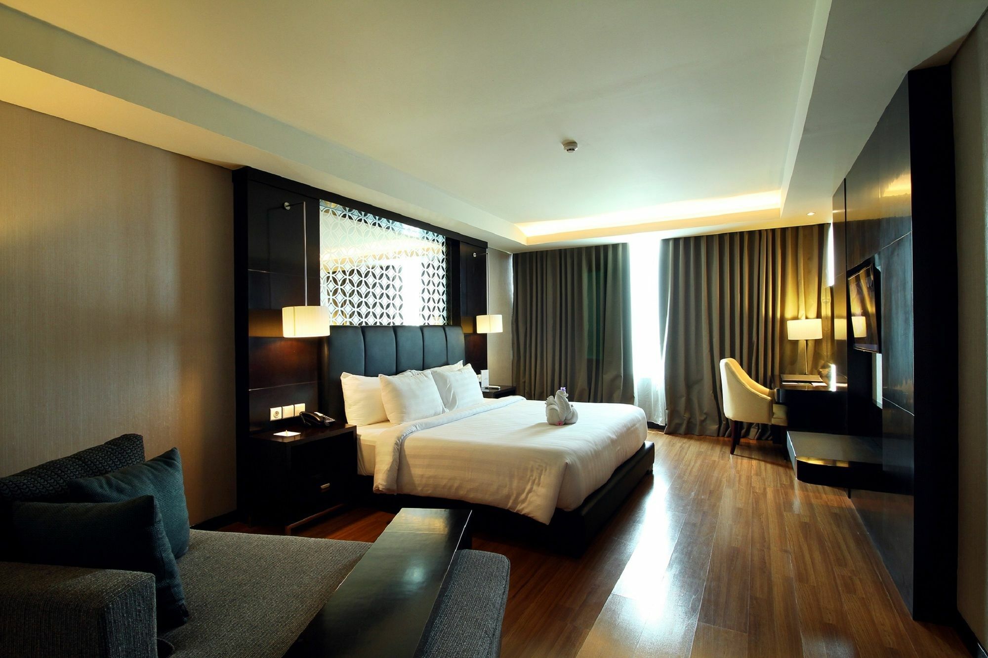 The Alana Hotel & Convention Center Solo By Aston Surakarta (Solo) Exterior foto